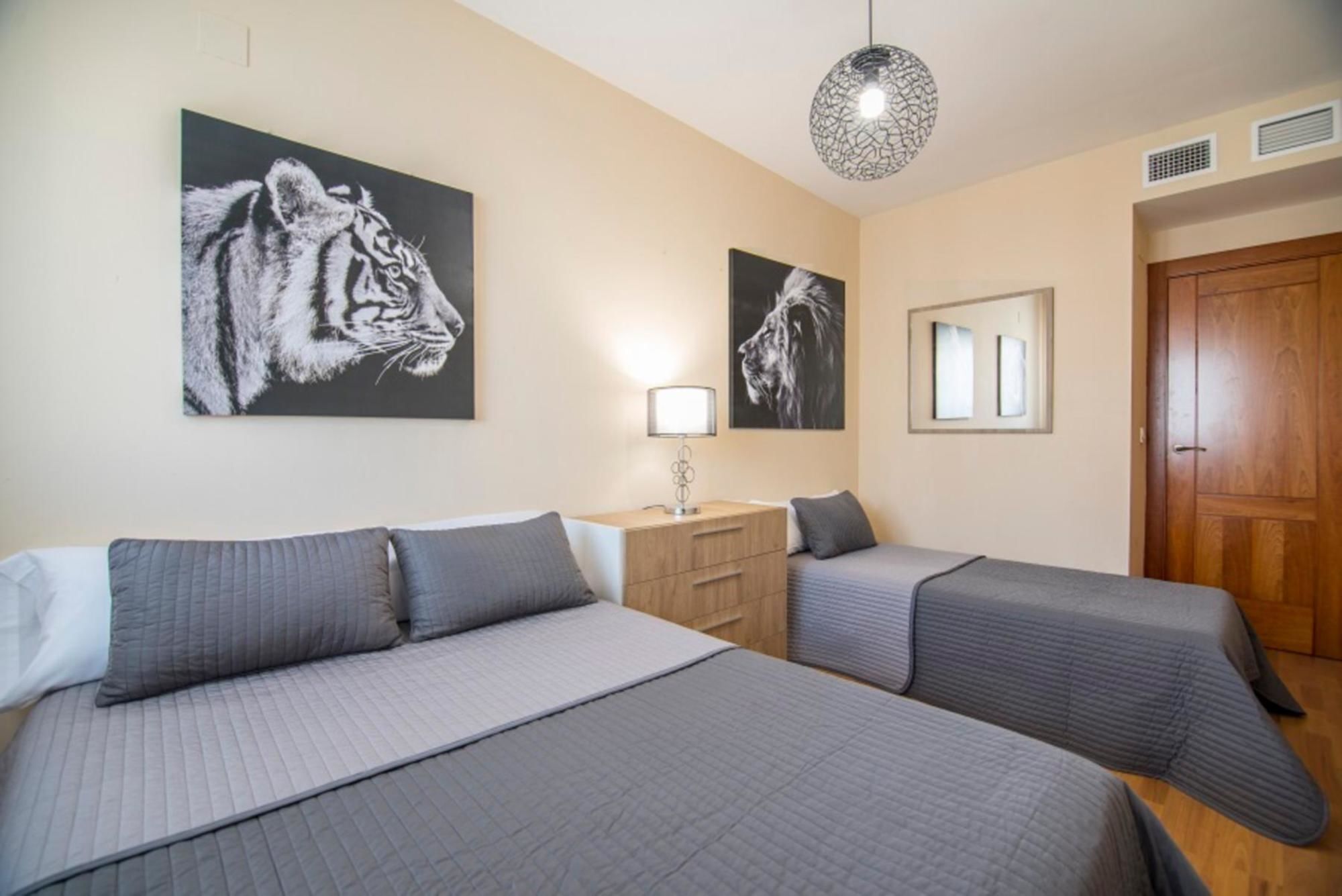Enjoygranada Emir 3a Piscina Gym And Parking Appartement *